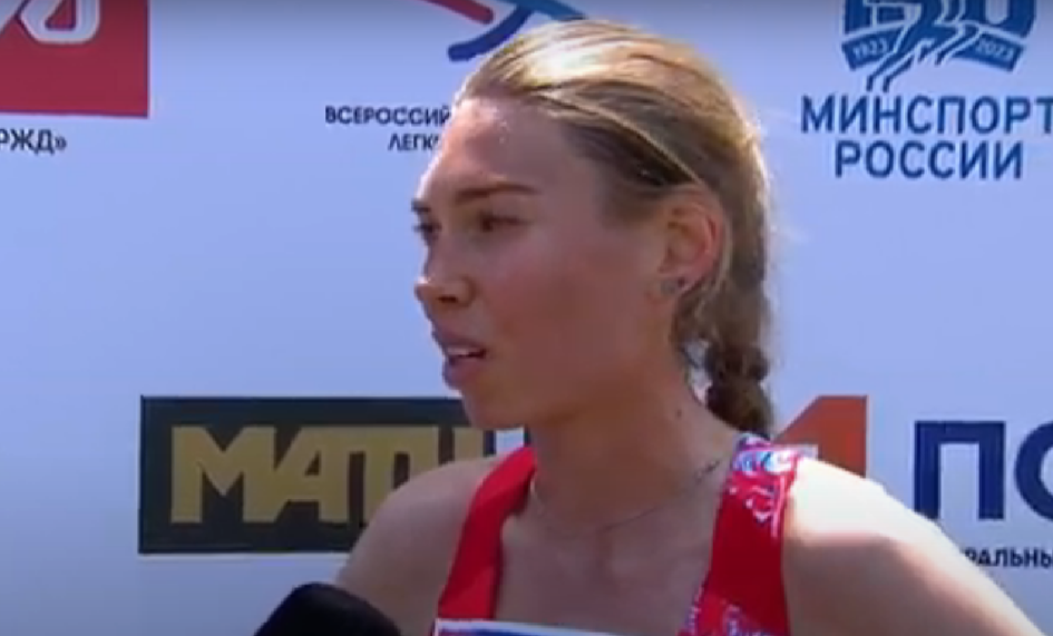 Анна Тропина дает интервью после победы на чемпионате России