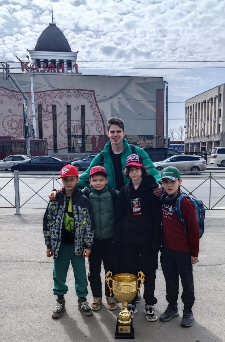 Каменские хоккеисты приняли участие в международном турнире по хоккею с шайбой в Казани