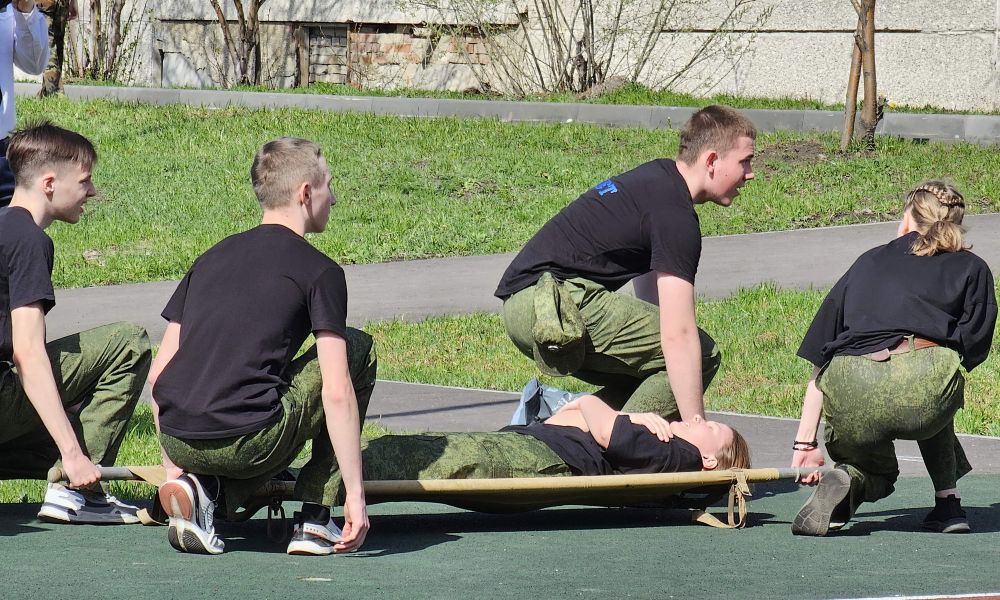 Военно-спортивная игра «Зарница 2.0» прошла в Каменске-Уральском 
