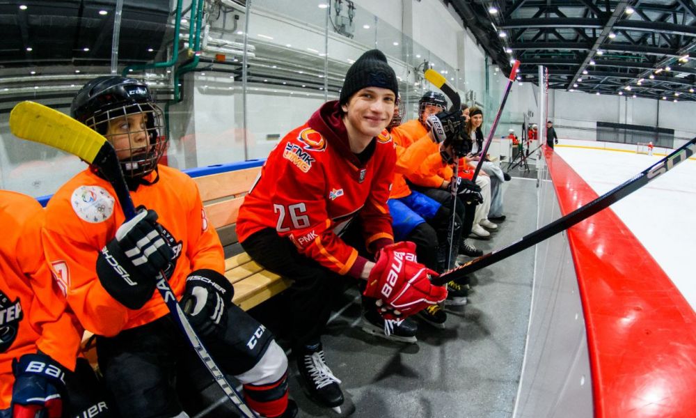 Мастер-класс для юных хоккеистов