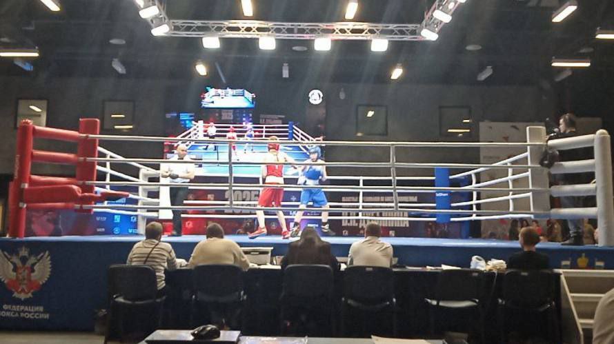 Каменские боксеры начали с побед