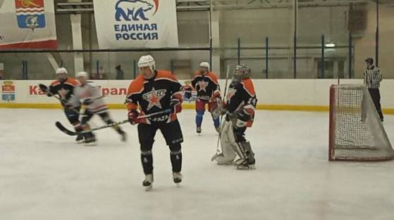 «Металлург» одерживает волевую победу и догоняет «Спарту»