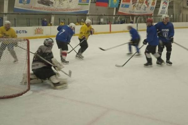 Почтамцев забивает, «Темп» выигрывает