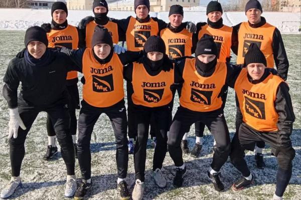 Футбольная «Синара» продолжает борьбу за первое место