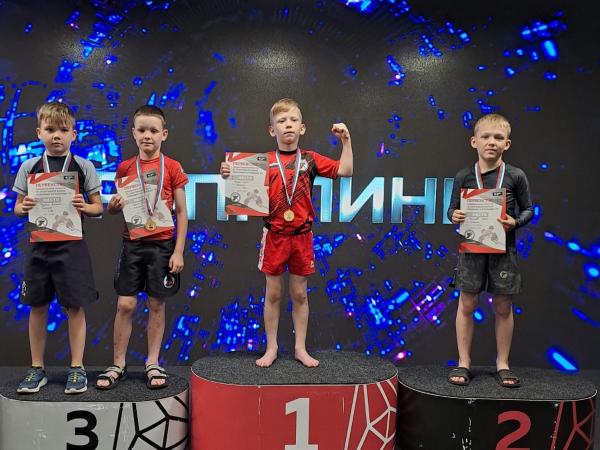 У спортсменов из Каменска-Уральского две награды на первенстве области по грэпплингу
