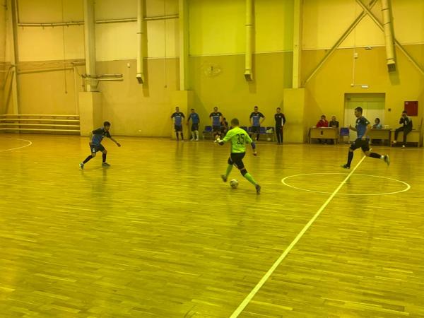 После первого тура УПКБ «Деталь» из Каменска-Уральского занимает второе место в первенстве области по мини-футболу