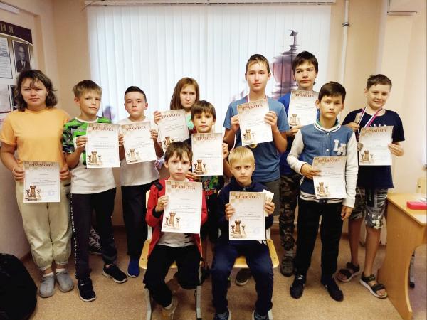 Арсений Соломеин стал абсолютным победителем городского турнира по шахматам среди школьников