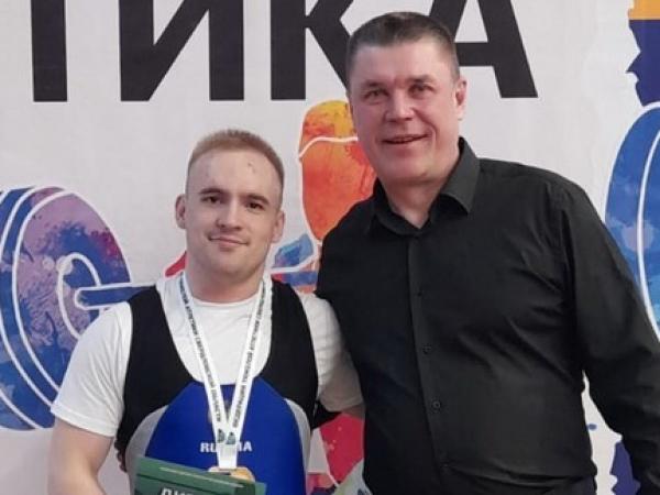Аркадий Луппов в рейтинге спортсменов к Чемпионату России по тяжелой атлетике 2024 в Новосибирске