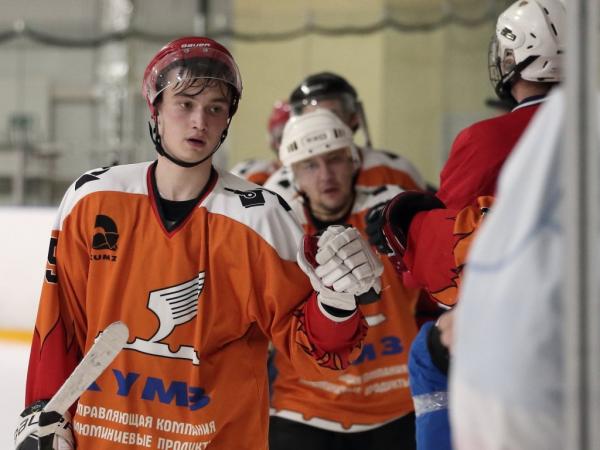 Каменск-Уральский готовится к открытию областного хоккейного сезона