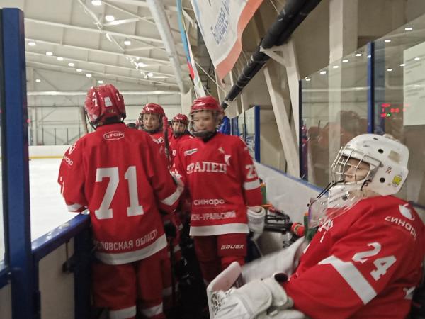 «Уралец» выигрывает матч первенства России