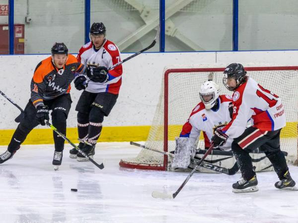 «Авто» становится лидером