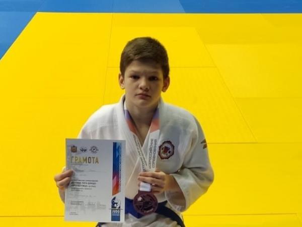 Денис Самойлов принес еще одну медаль Каменску на престижном турнире по дзюдо в Оренбурге